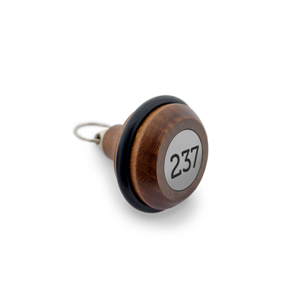 Llavero para hotel Belly Wood oscuro 65 x 38 mm - Por unidad