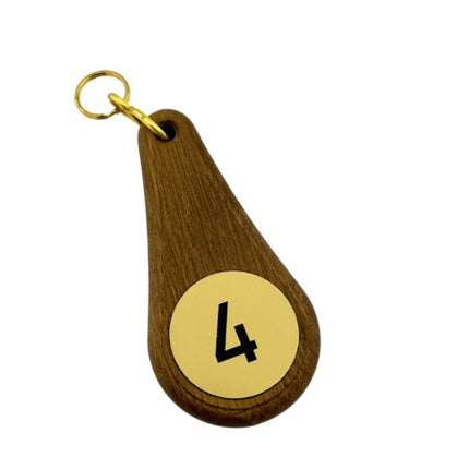 Llavero de madera para hotel Oaky Drop marrón oscuro 110 x 55 mm - un lado