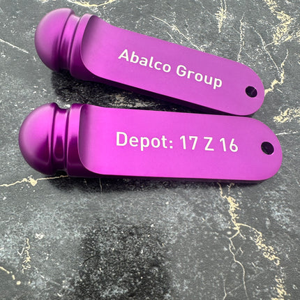 Llavero para hotel Big Classic personalizable Morado - Por unidad