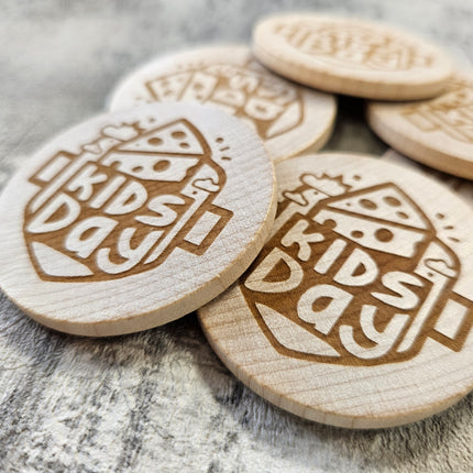 Fichas de madera grabadas personalizadas Ø50 mm - 100 unidades