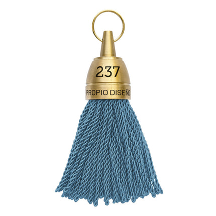 Llavero para hotel Philadelphia de laton grabado con borlon azul hielo - Por unidad