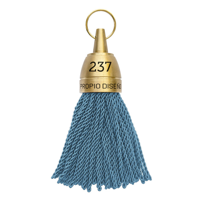 Llavero para hotel Philadelphia de laton grabado con borlon azul hielo - Por unidad